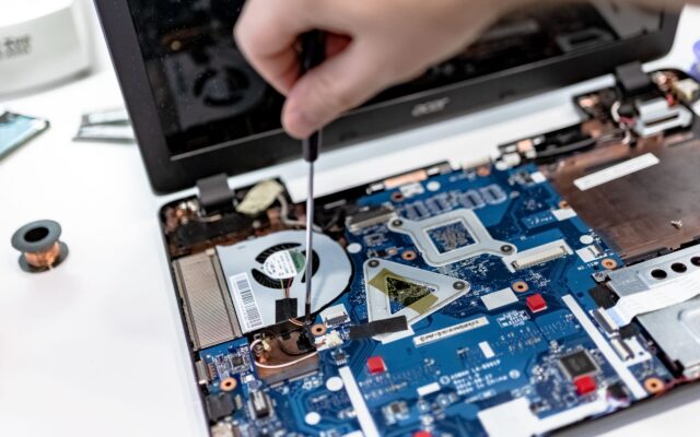 computer repair of laptop fan